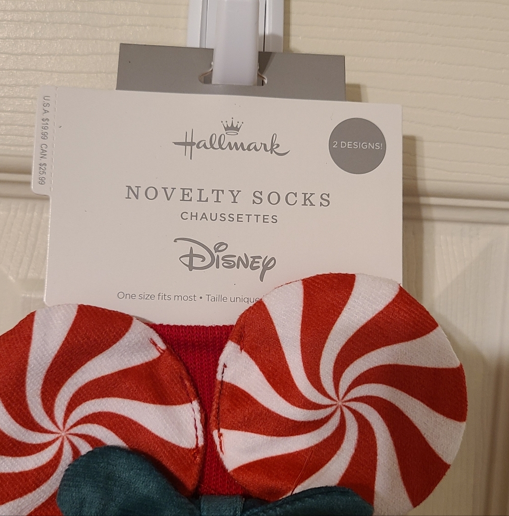 Disney Minnie Mouse Holiday Socks - Picture 3 of 4